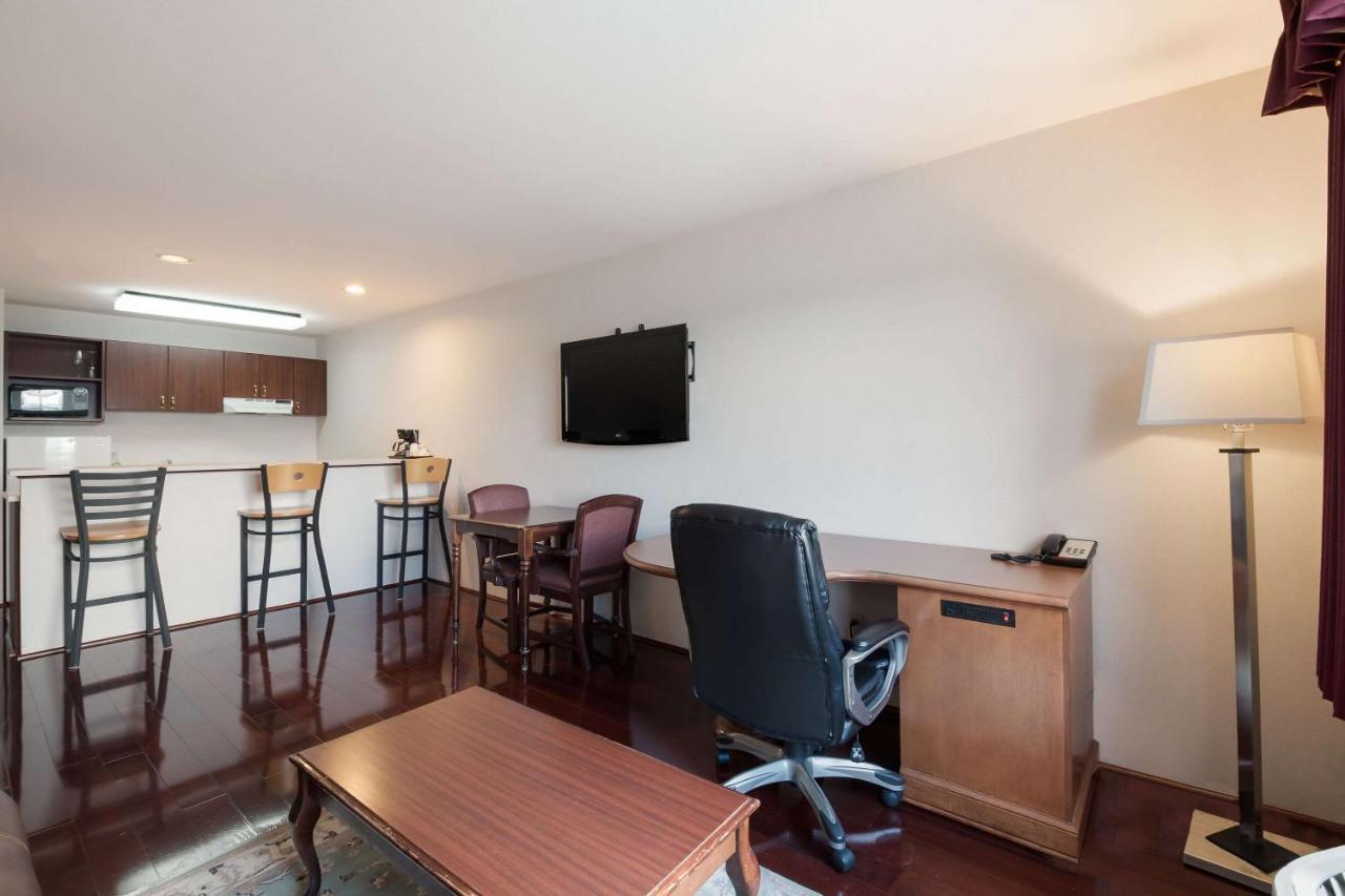 Quality Inn Grand Suites Bellingham Exterior foto